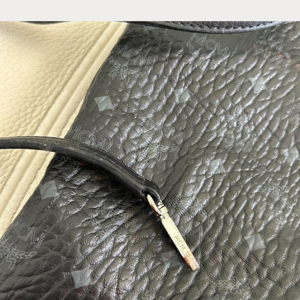 MCM - Picture 5 of 7